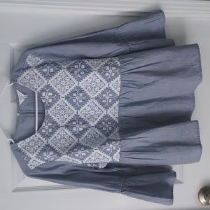 NWT - Crown & Ivy Top